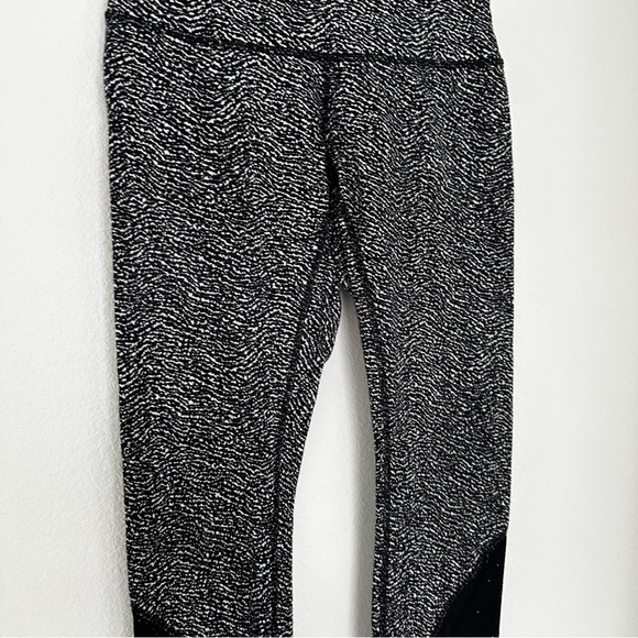 Lululemon Wunder Under Leggings High Rise Laser Cut Jacquard Black White Size 6 - Picture 3 of 12